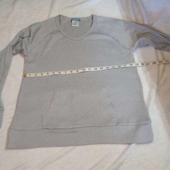 Grey waffle sweater with pockets Wake &Wear - Picture 9 of 9
